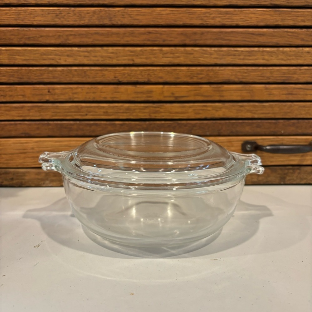 Vintage PYREX 019 Clear Glass Bowl 20 oz Baking Casserole Dish With Lid 681-C